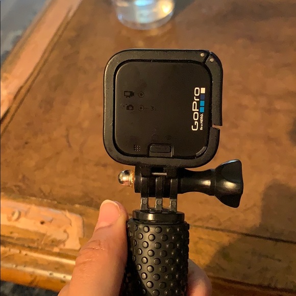 GoPro Hero session!! - Picture 2 of 3